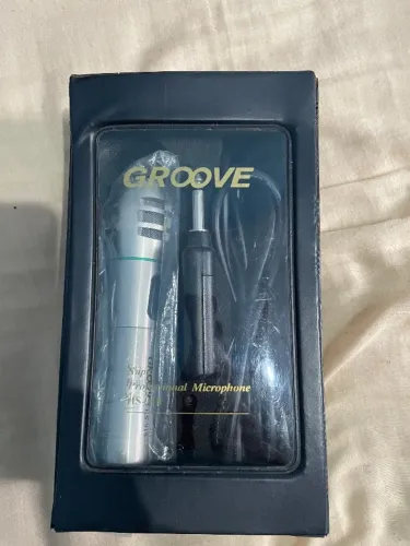 Microfone sem fio da Groove HS-918.