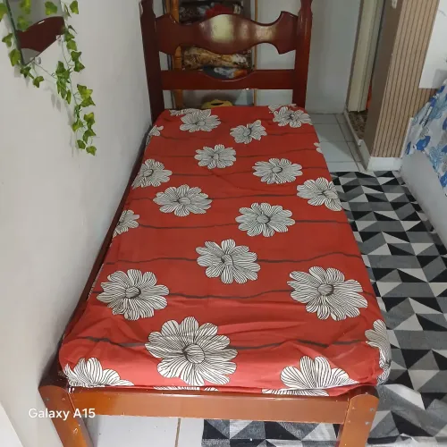Cama de Madeira Completa