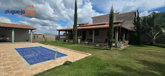 Chácara com 2 dormitórios à Venda, 102m² Área Construída e 700 m² Terreno - Jardim Do Pinh