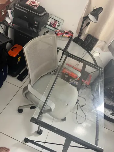 MESA DE VIDRO EM TOK STOK