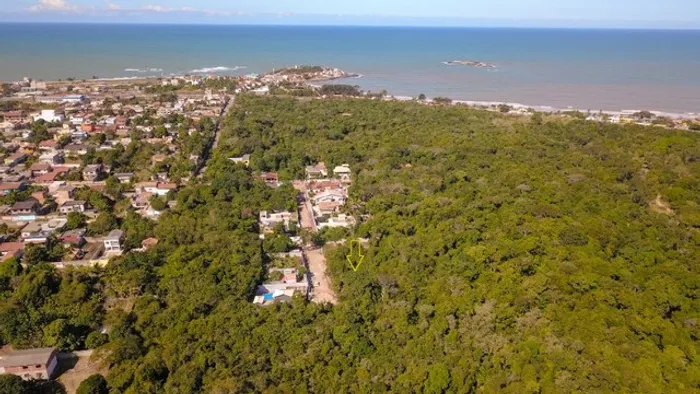 Chácara em Ponta da Fruta ( Condomínio Fechado )