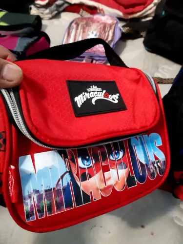 LINDA lancheira miraculous da ladybug