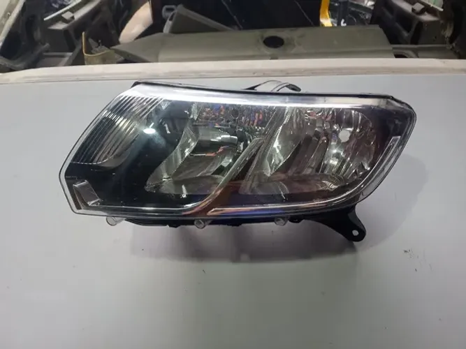 Farol Sandero 2015 a 2019