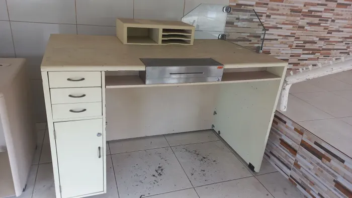 Balcão Caixa - Ideal para Comércio - balcão com caixa registradora