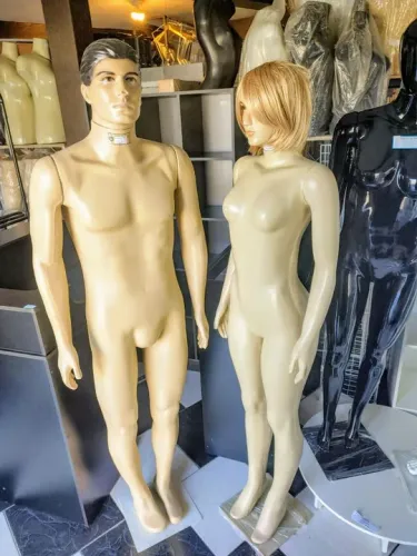 manequim femenino e masculino (LEIA A DESCRIÇÃO)
