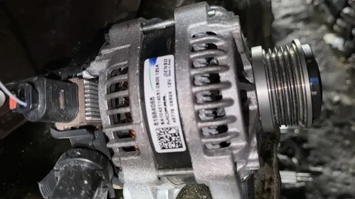 Vendo Motor de Partida e Alternadores de Vários Carros Nacionais e Importados.Com Nota 