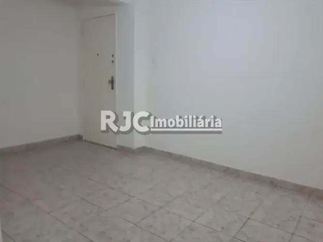 Apartamento de 74 metros quadrados no bairro Tijuca com 2 quartos