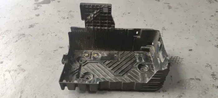 Caixa suporte bateria Peugeot 208 2021 2022 2023 2024