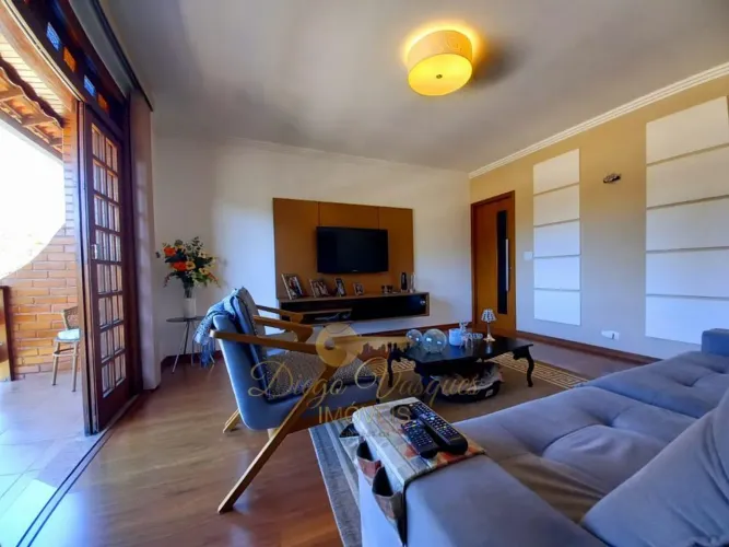 Casa para Venda em Teresópolis, Granja Guarani, 3 dormitórios, 1 banheiro, 4 vagas