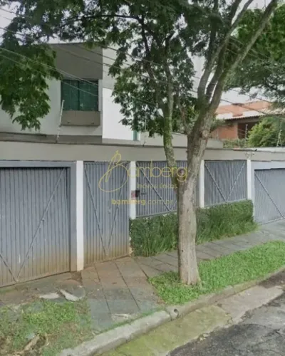Excelente sobrado em local nobre com piscina !