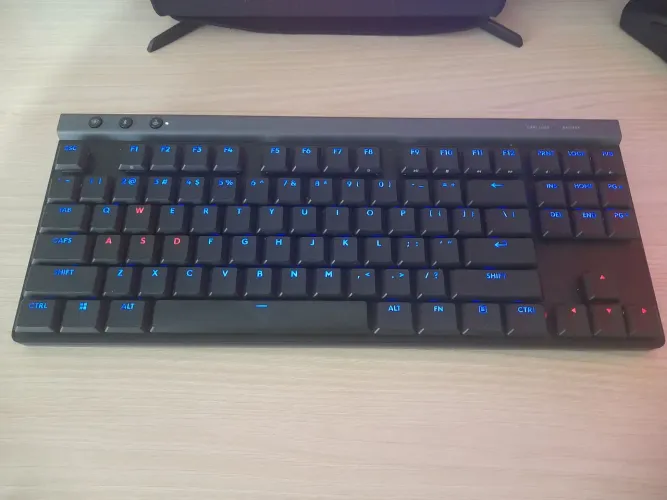 Teclado G515 TKL Logitech Perfeito ainda na garantia