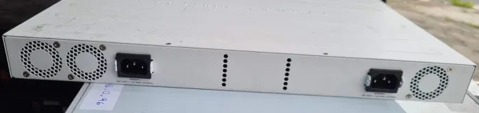 Roteador Switch MikroTik Cloud 354-48G-4S+2Q
