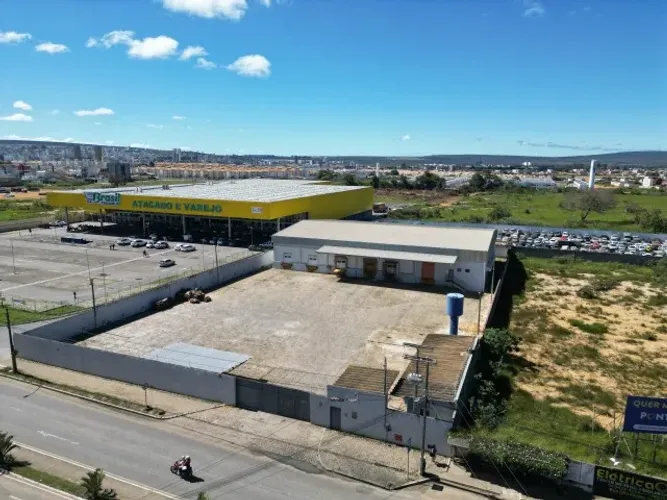 Galpão p/ Locação, em frente ao Shopping Conquista Sul