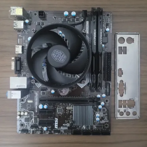 Kit Gamer i3 7100 3.90GHz / MSI H110M PRO-VH PLUS / 16GB DDR4 2400MHz Kingston HyperX Fury