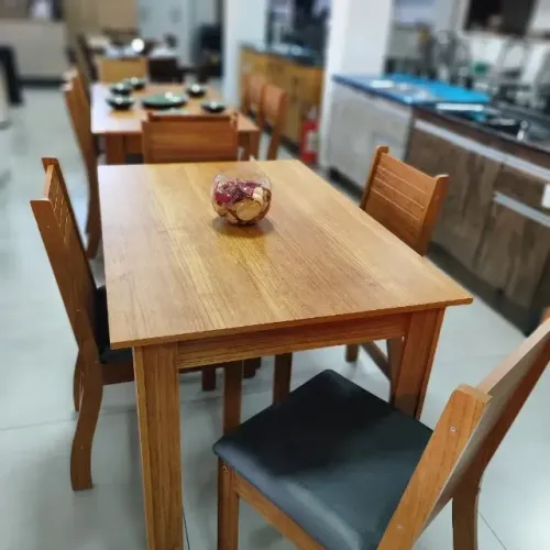Mesa de jantar com 4 cadeiaras Premium 
