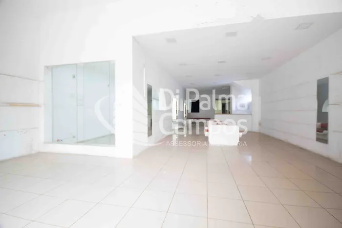 Loja de 275m² para alugar no bairro do Cambuci - Ótima distribuição e Localização
