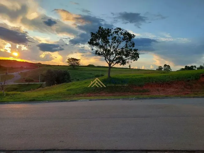 Terreno à venda, 1000 m² por R$ 590.000,00 - Caxambu - Jundiaí/SP