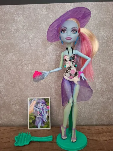Boneca Monster High - Abbey Bominable Skull Shores G1