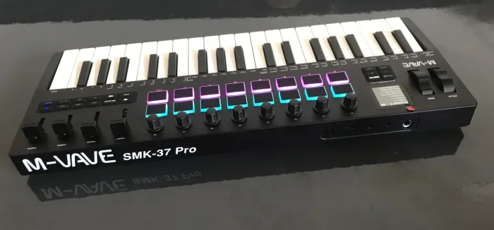 Controlador midi Smk 37 pro