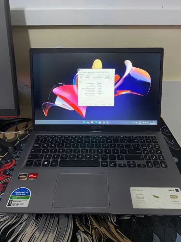 Notebook Asus Ryzen 5 3500U - 8GB RAM, Vega 8, SSD 256GB, Tela 15.6?