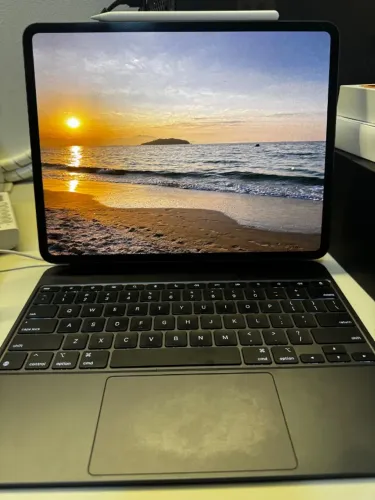 iPad Pro M4 13" + Magic Keyboard + Apple Pencil Pro 