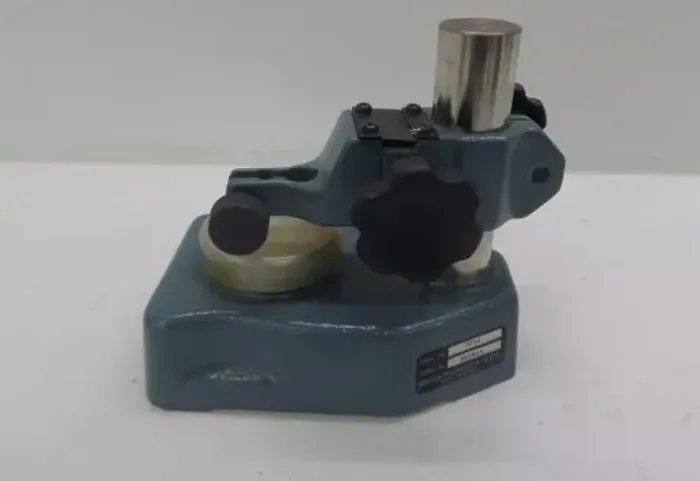 Vendo Mesa de Medição Mitutoyo - Mod. 7004