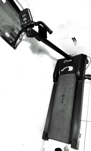 Esteira Caloi Fitness