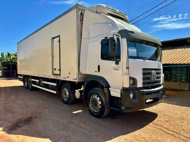 VW 24.280 Bitruck 8x2 Refrigerado PAVAN 10,5m - Thermo King T-880 - Único dono, quitado