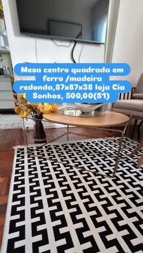 Mesa de Centro Quadrada em Ferro e Madeira