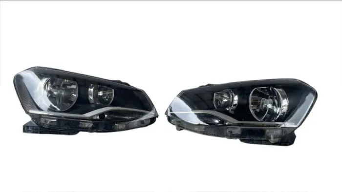 Par de farol Gol Voyage Saveiro G6 2013 2014 2015 2016