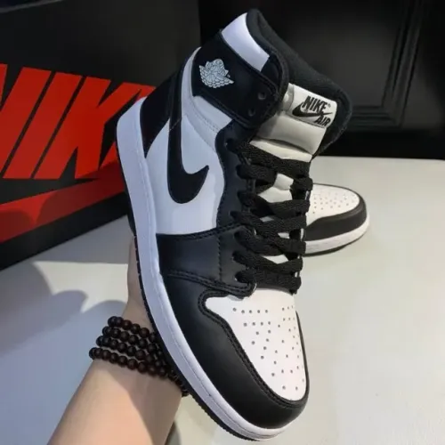 Nike Air Jordan 1 Low Black
