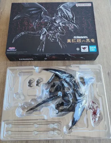 Dragão Negro De Olhos Vermelhos S.H MontersArts Bandai Yu-Gi-Oh!