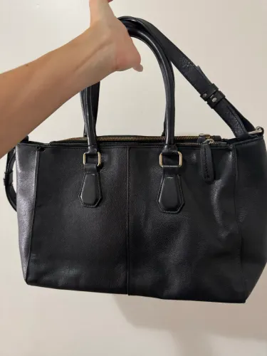 Bolsa em couro preta