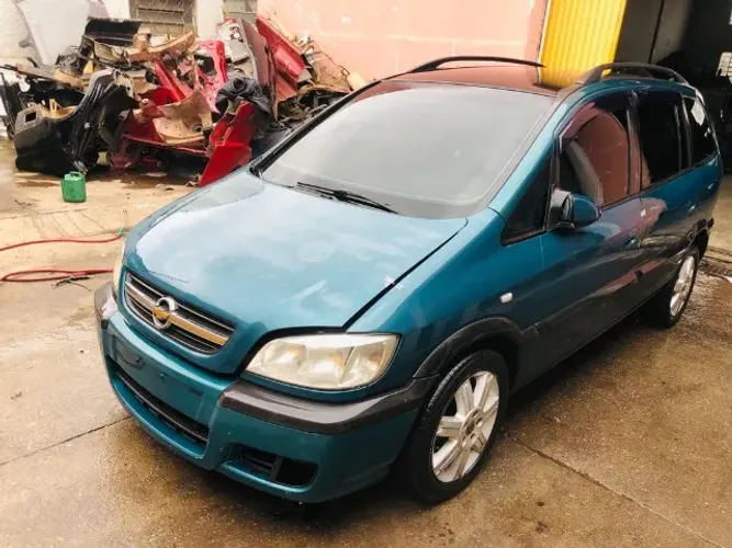 Sucata Zafira