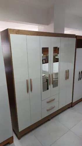 Guarda-roupa de 6 portas com espelho