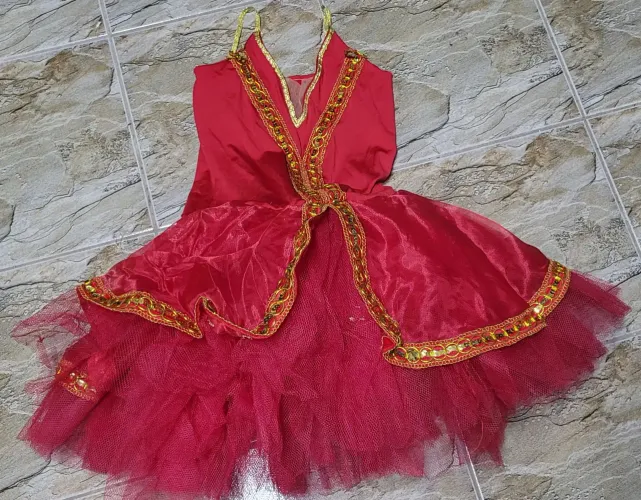 Fantasias infantil tamanho 10 e 12