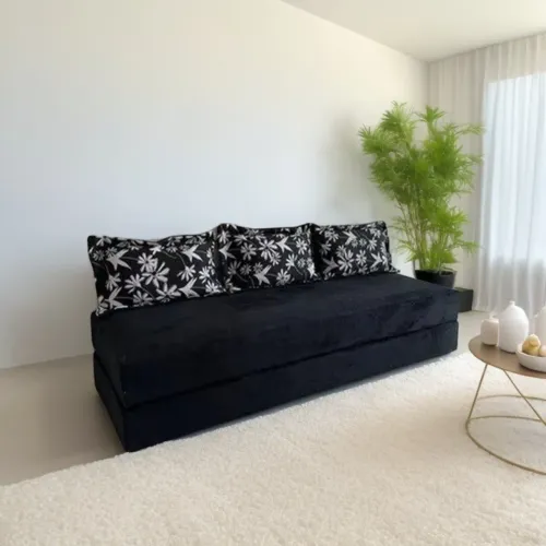 Sofá Cama Modular Preto com Almofadas Decorativas