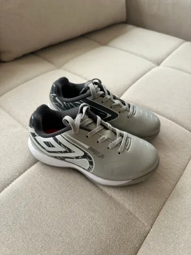 Chuteira Umbro Futsal Infantil TAM 28