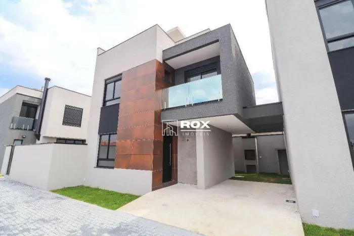 Sobrado de alto padrão com 3 quartos, sendo 1 suíte à venda, 133 m² por R$ 829.000 - Boque
