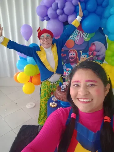 Palhaço palhacinhas Animadores de festas 