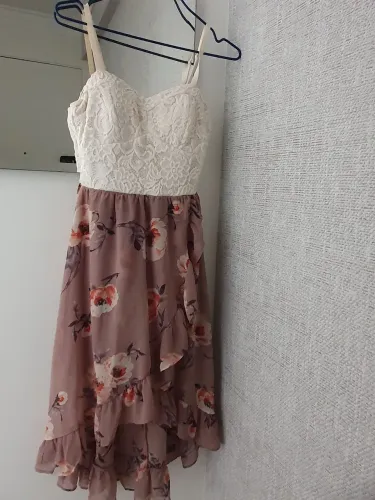 Vestido P saia estampada e peito em renda