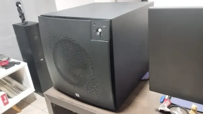 Subwoofer JBL Psw D110 10¨ 150W Retirar