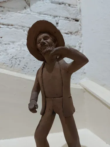 Escultura em Barro Antiga