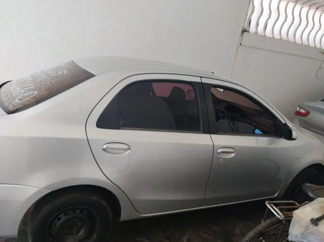 Toyota Etios XS Sedan 1.5 Flex 16V 4P Mec. 2015