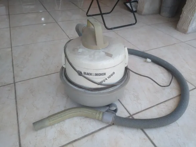 Aspirador Black &Decker super 1000