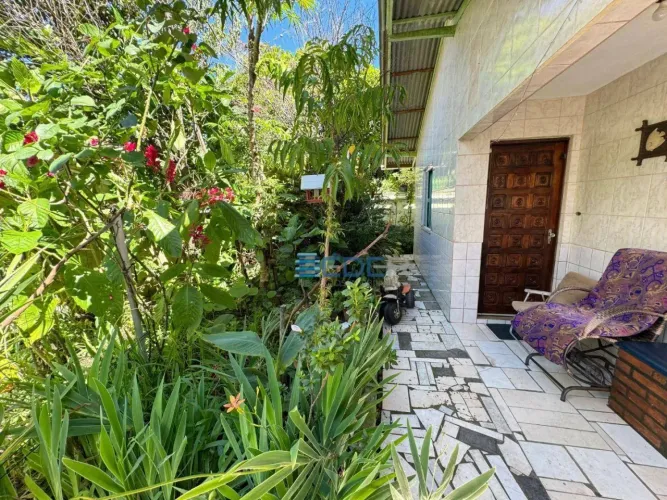 Casa averbada com 2 dormitórios à venda, 62 m² por R$ 690.000 - Fazenda - Itajaí/SC