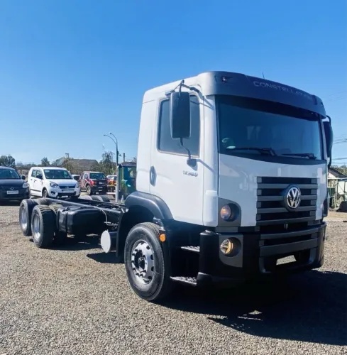 VW 17.280 ano 2019, 6x2, no chassis, em SP