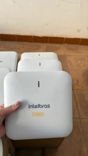 Roteador Empresarial Wi-Fi 5 de Longo Alcance AP 1250 AC MAX Branco Intelbras