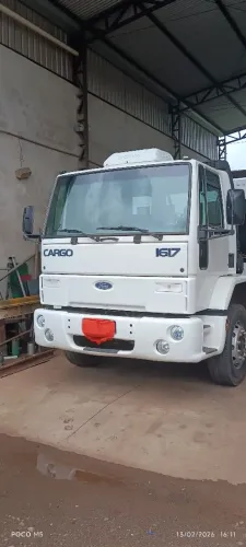 Vende-se caminhão Ford cargo 1617 .