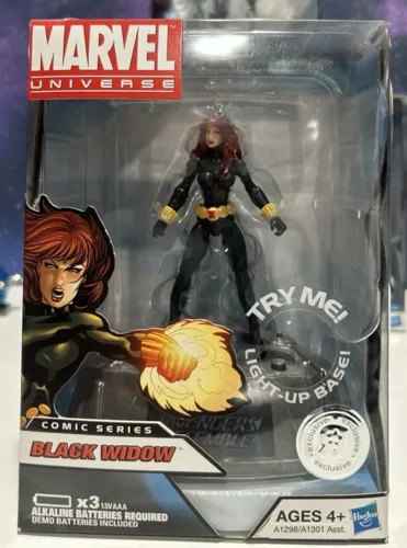 Marvel Universe Comic Series 3.75 - Hasbro - base iluminada - Viúva Negra e Pantera